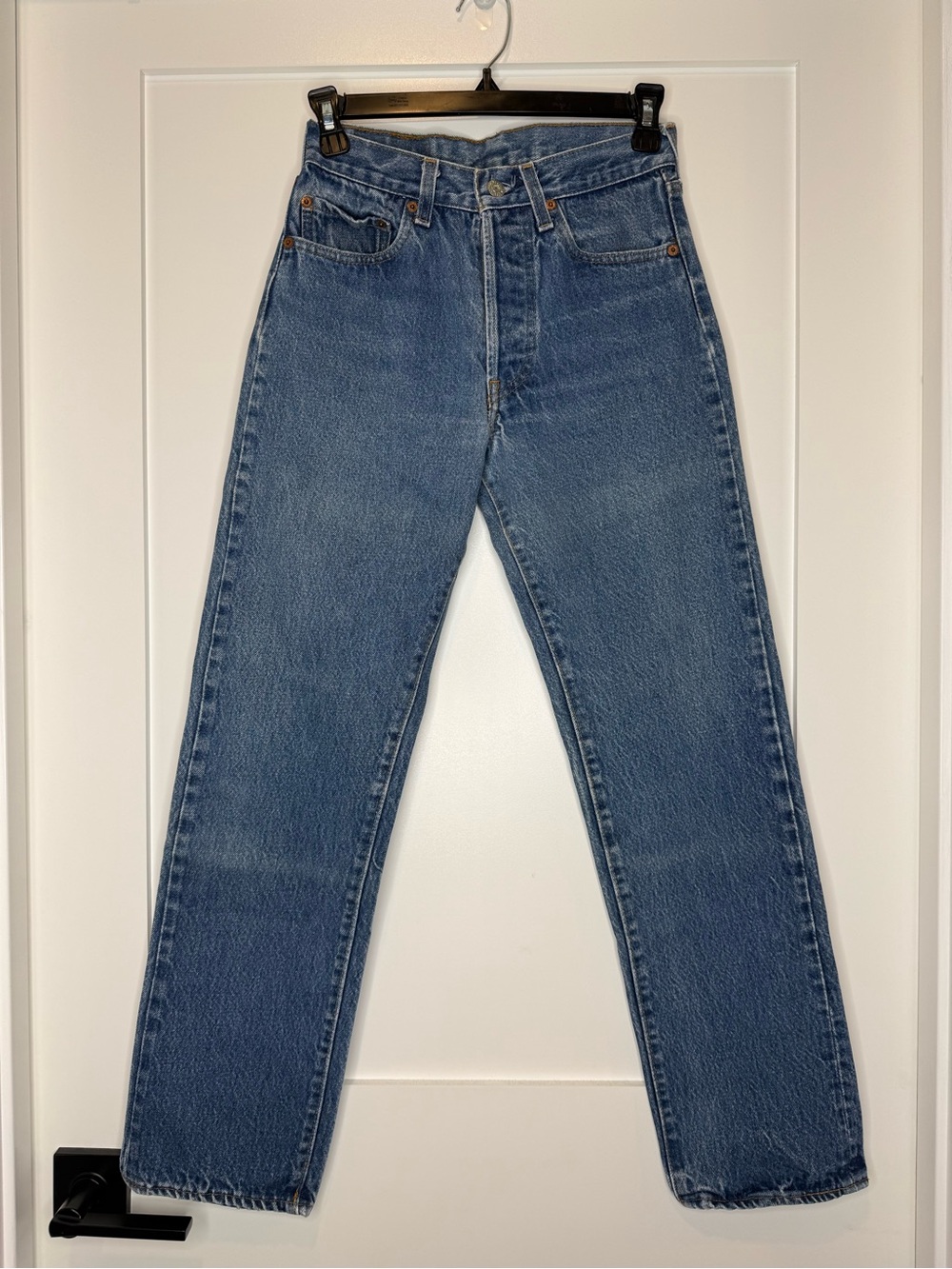 Vintage Levi’s 501 Made in USA Jeans 28x32 Button Fly